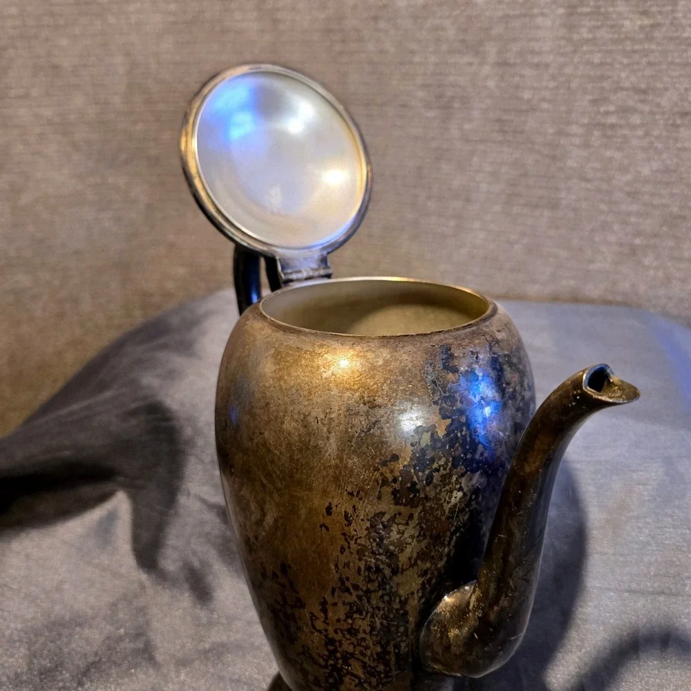 Vintage Academy Silver Co. Silver on Copper‎ Tea/Coffee Pot Elegant